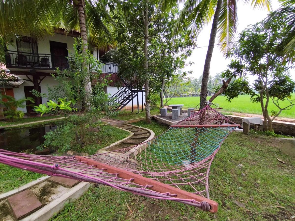 Village Mango Resort Yala Tissamaharama Exteriör bild